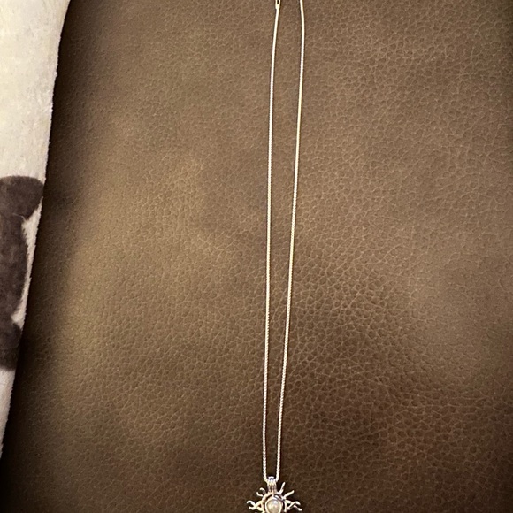 Sunburst Vantel pearl sunburst cage necklace - Picture 2 of 4